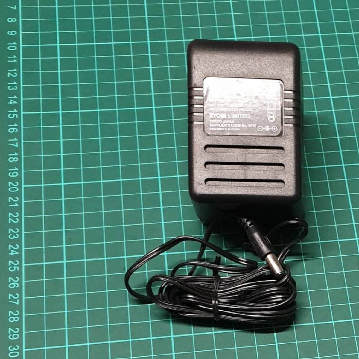 (image for) Ryobi Genuine Battery Charger (RBGT12) RBGT1233